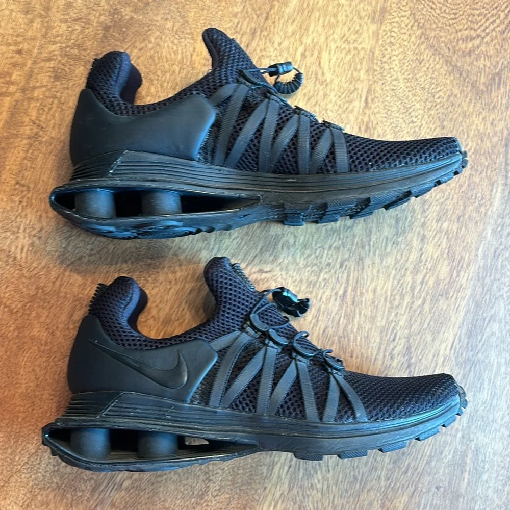 Nike Shox Gravity women’s 8